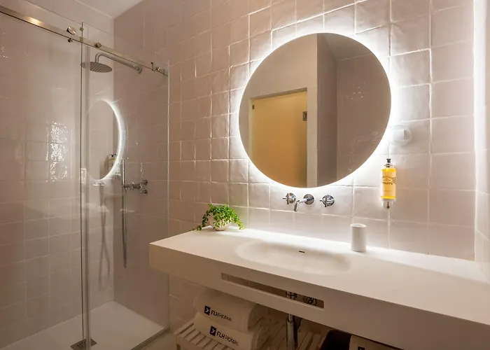 Memoria Flh מלון 3*